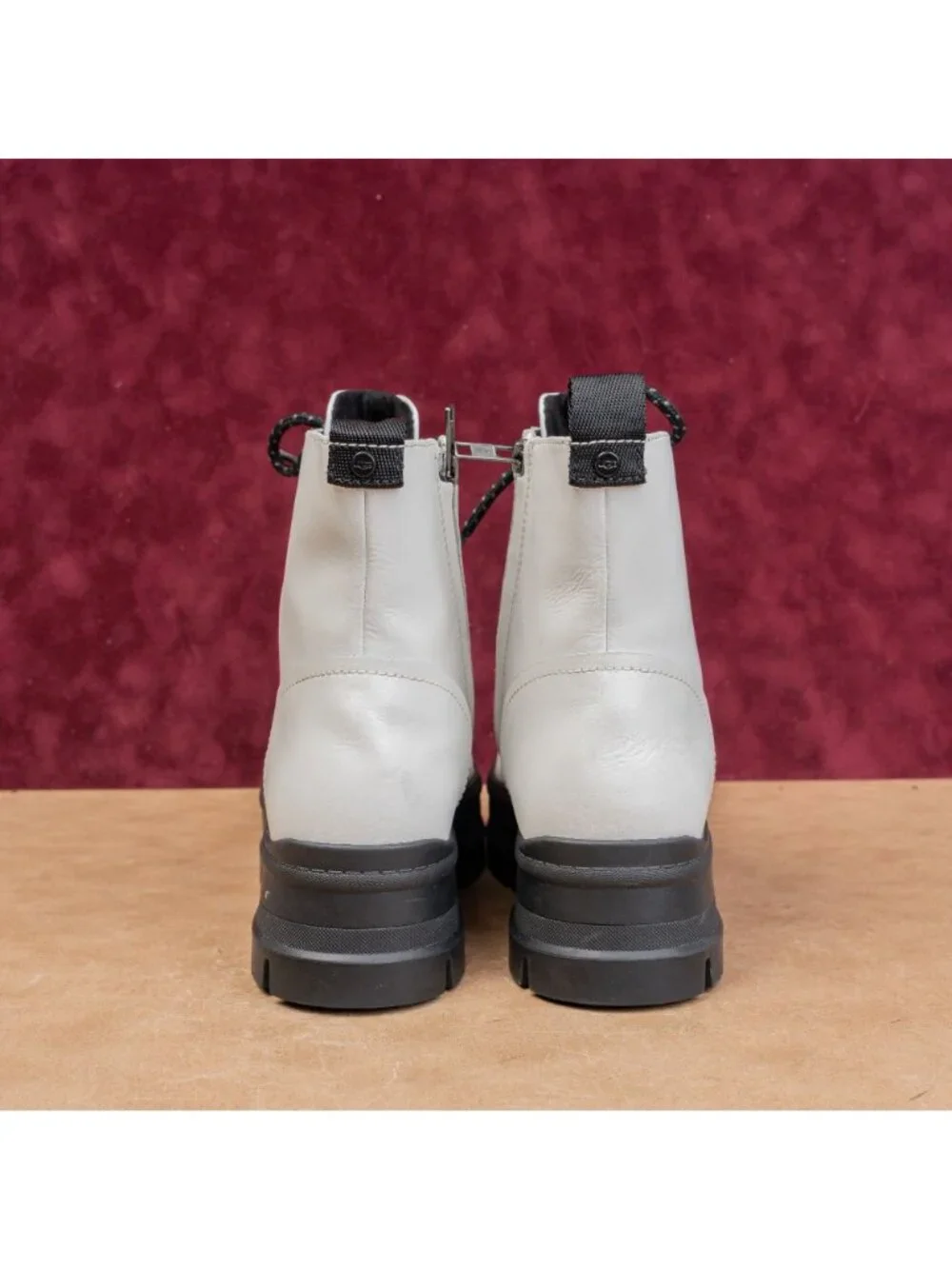 UGG Women Sidnee White Leather Platform Party Zip Lace-up Ankle Boots sz 9